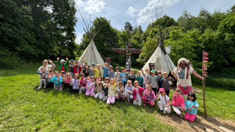 1a i 1c odwiedziły Wioskę Indiańską Arapaho!