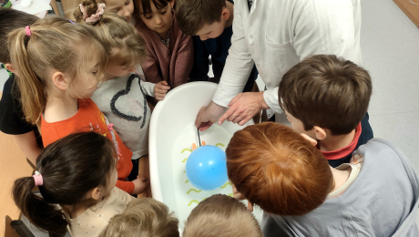 Jak działa napęd w łodzi? - budujemy łódź z napędem