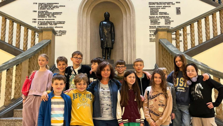 Klasa 4c w Muzeum Geologicznym AGH